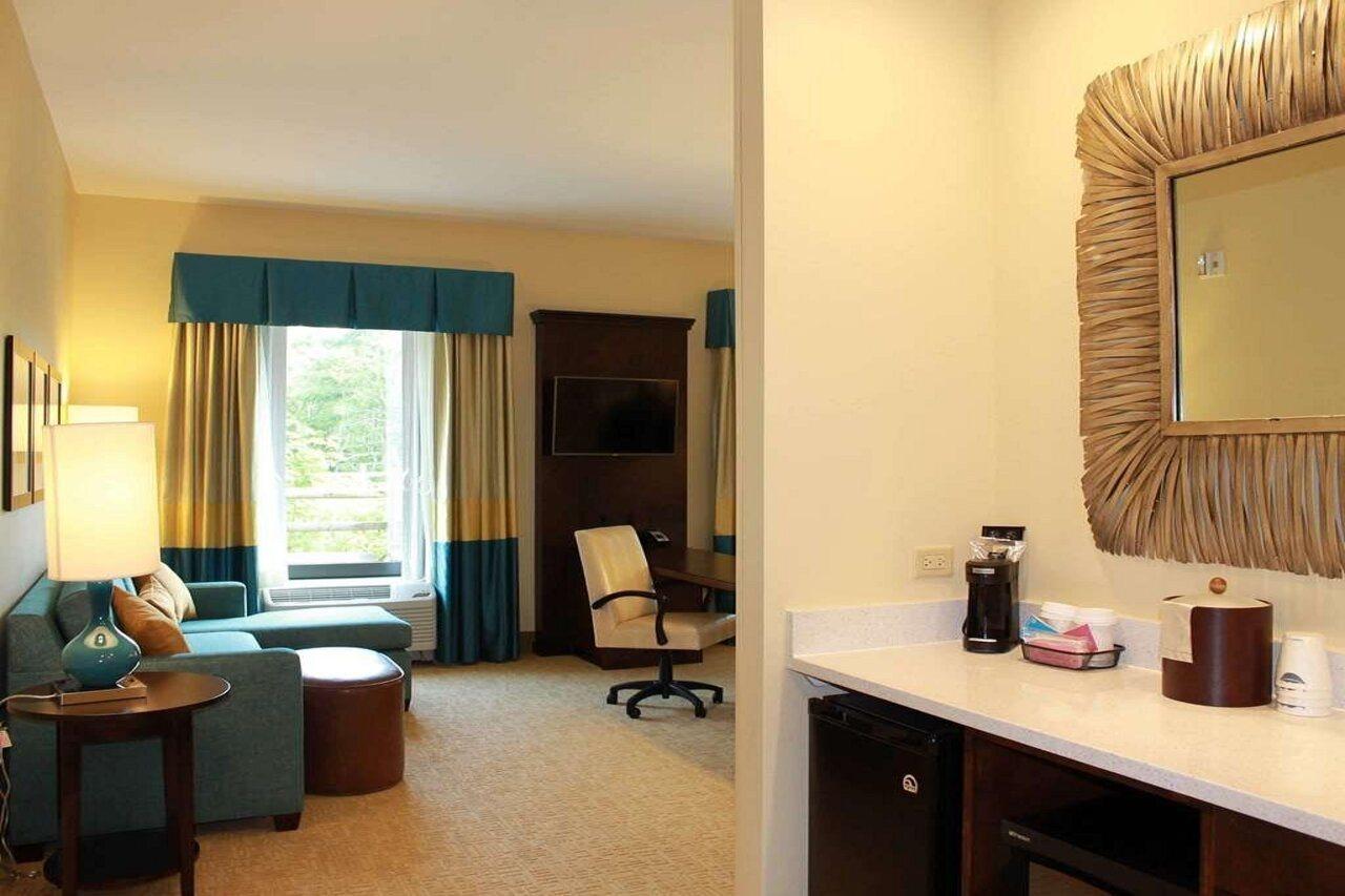 Hampton & Bartonsville Poconos Hotel