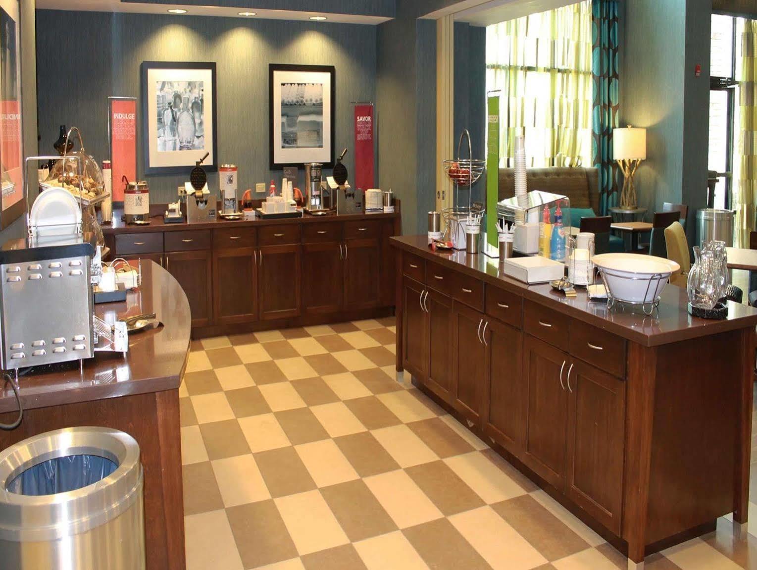 Hotel Hampton & Bartonsville Poconos